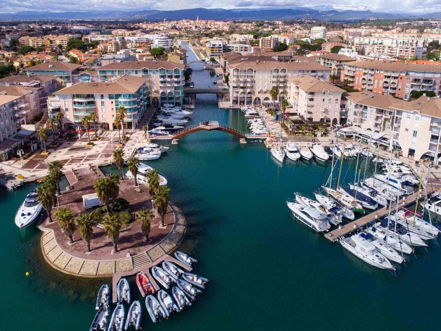 Appartement Frejus, 200 M Des Plages F1 Avec Piscine Fréjus